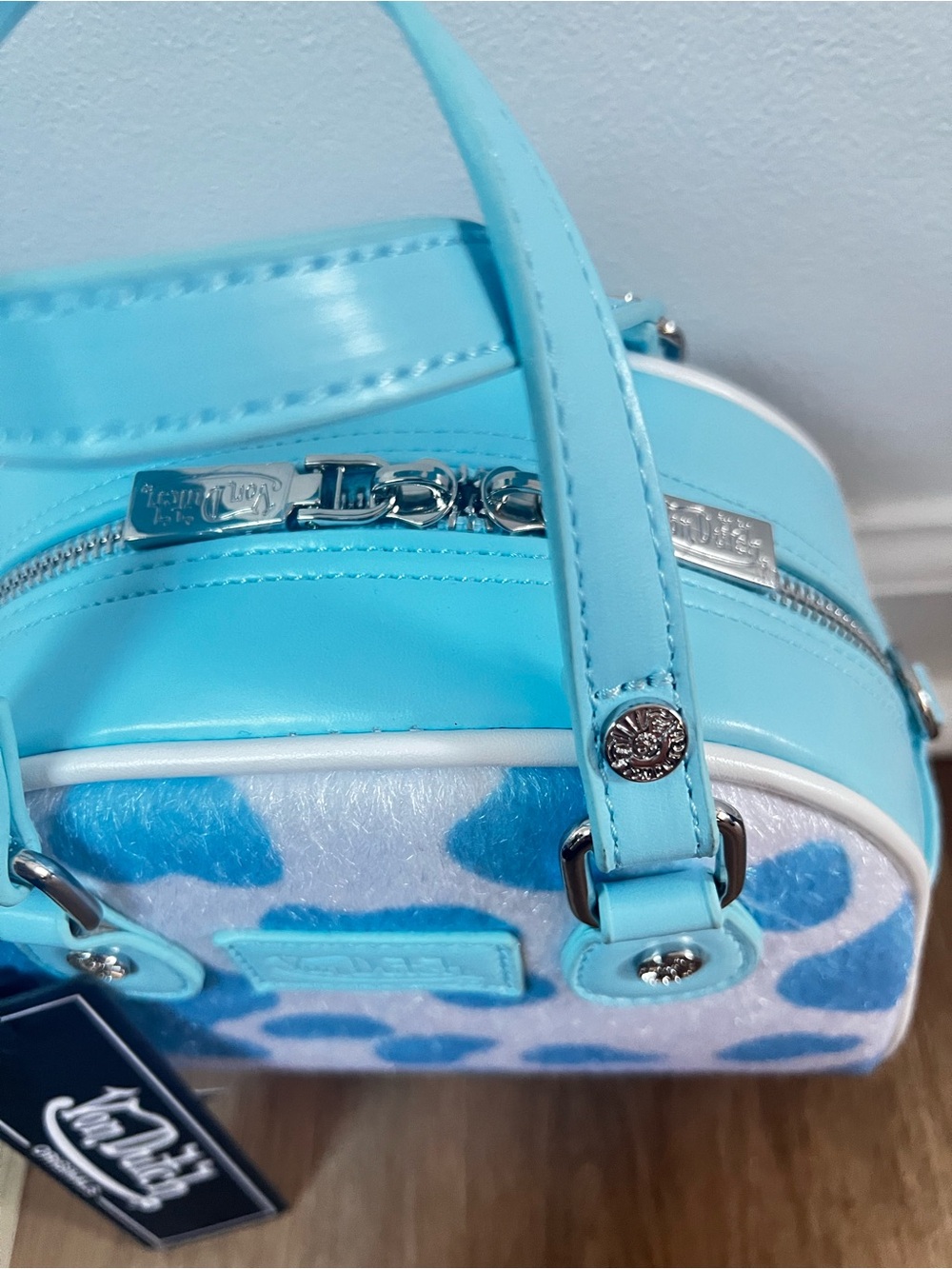 Von Dutch Mini Tote in Light Blue, White and Yellow Logo - Picture 5 of 6